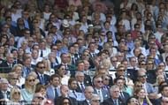 Dress rules for spectators